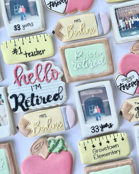 Schools Out Forever Retirement Party, Teacher Retirement Cookies Decorated, School Retirement Party Ideas, Teacher Retirement Cookies, Teacher Retirement Party Ideas, Retirement Cookies, Retirement Party Ideas, Teacher Retirement Parties, Retirement Party Favors