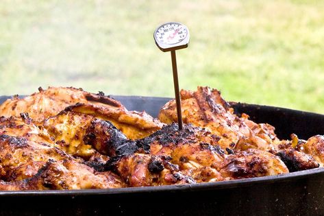 This Is the Right Internal Temperature of Cooked Chicken Foods To Take Camping, Temperature For Chicken, Camp Food Ideas, Orange Broccoli, Fiber Foods For Kids, Cooked Chicken Temperature, Flavored Water Recipes, Camp Food, Slaw Recipe