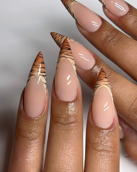 Tiger stripes 🐅 Tiger Nail Design, Tiger Nails Designs, Stripe Nail Designs, Tiger Print Nails, Tiger Stripe Nails, Zebra Nail Art, Striped Nail Designs, Tiger Nails, Zebra Nails