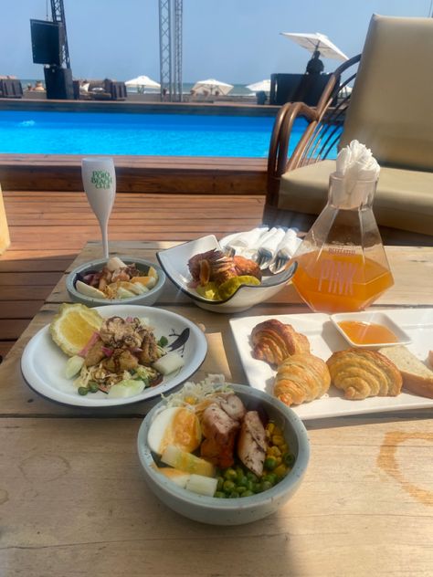 #brunch #poolside #lunch #pool #brunchweek Cabana Poolside, Poolside Aesthetic, Poolside Lunch, Inside Pool, Breakfast Aesthetic, Beach Club, The Pool, Pool, Quick Saves