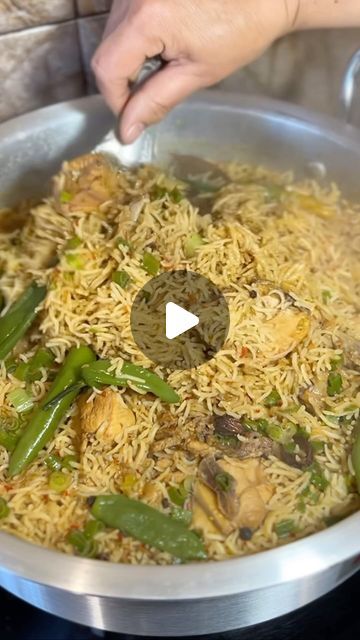 Mahrukh Tariq on Instagram: "Easy and spicy Chicken Pulao 🍗 

Recipe: 
Oil 
Onions 2 large 
Khara masala ( zeera, Laung, taiz pata, cinnamon, black pepper corns) 
3-4tbs ginger garlic 
1kg chicken 
1/3 cup yoghurt 
1tbsp zeera 
Chilli flakes, salt as per taste 
2-3 tomatoes with 2-3 green chillies (puréed)
In 1 kg rice add water that’s just 1 inch above 
1/2 tsp garam masala 
1-2 chicken stock cubes 
Green chillies 3-4

[ cooking, recipe video, food, chicken pulao ]" Chicken Pulao Recipe Pakistani, Chicken Pulao Recipe, Chicken Pulao, Quick Easy Chicken, Chilli Chicken Recipe, Pakistan Food, Pulao Recipe, Chilli Chicken, Chicken Masala