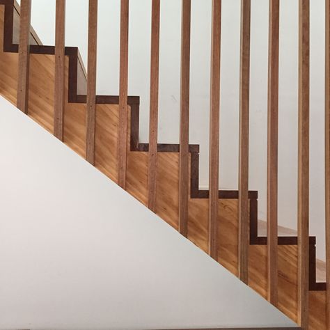 Staircase Screen, Stair Screen, Stringer Staircase, Stair Fence, Staircase Installation, Timber Screen, Screen Installation, Room Under Stairs, Timber Handrail