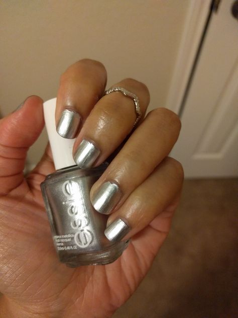 Nail Polish Stain, Silver Nail Polish, Chrome Nail Polish, Minimalist Makeup, Silver Nail, Nail Ring, Essie Nail Polish, Essie Nail, Nails Desing