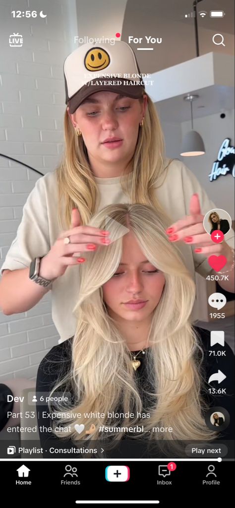 Platinum Blonde Hair With Roots, Barbie Blonde Hair Color, Blonde Hair With Roots, Blonde Roots, White Blonde, Blonde Hair Inspiration, Platinum Blonde Hair, Platinum Blonde, Color Inspo