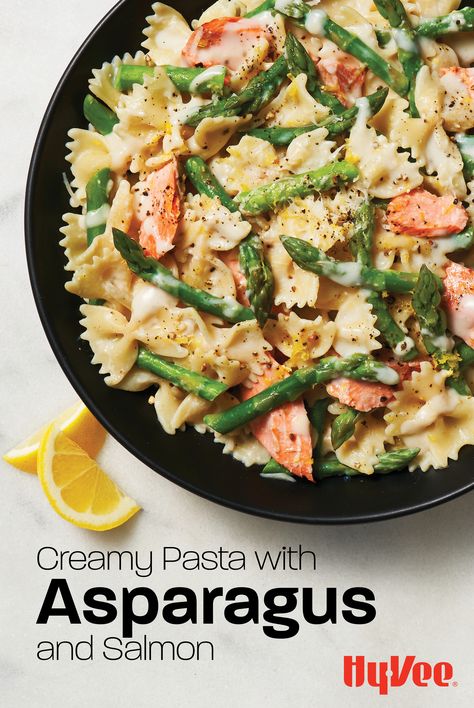 Filled with salmon, asparagus, and fresh lemony flavor our spring pasta dish is a sure to be a hit around your dinner table. Salmon Pasta Dishes, Leftover Salmon Recipes, Salmon Pasta Recipes, Cooked Fish, Salmon Asparagus, Spring Pasta, Leftover Salmon, Smoked Salmon Recipes, Asparagus Pasta