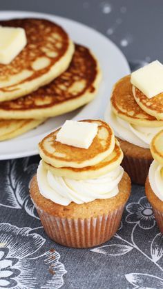 Dessert for breakfast, anyone? Your breakfast routine, now with more frosting. Amazing Cupcakes Designs, Flapjack Pancakes, Cool Cupcakes Designs, February Desserts, Cupcakes Easy Recipe, Pancake Cupcakes, Icing Designs, Cupcake Business, Desserts Cupcakes