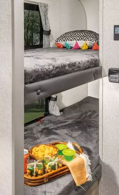 Small Travel Trailer Decor, Rv Bunk Beds, Bunkhouse Travel Trailer, Travel Trailer Floor Plans, Travel Trailer Decor, Small Travel Trailers, Trailer Decor, Best Trailers, Bunk House