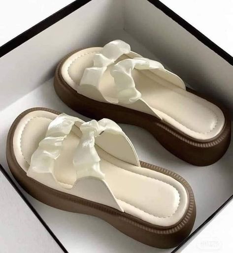 Korean Sandals, Sandals Aesthetic, Women Slippers, Women Shoes Flats Sandals, Womens High Heels, Womens Slippers, Flip Flop Sandals, Flat Sandals, Flat Shoes Women