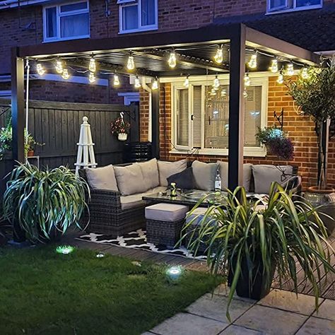 Garden Veranda Ideas, Garden Ideas Uk, Ideas Terraza, Pergola Carport, Pagoda Garden, Louvered Shutters, Modern Patio Design, Garden Seating Area, Back Garden Design