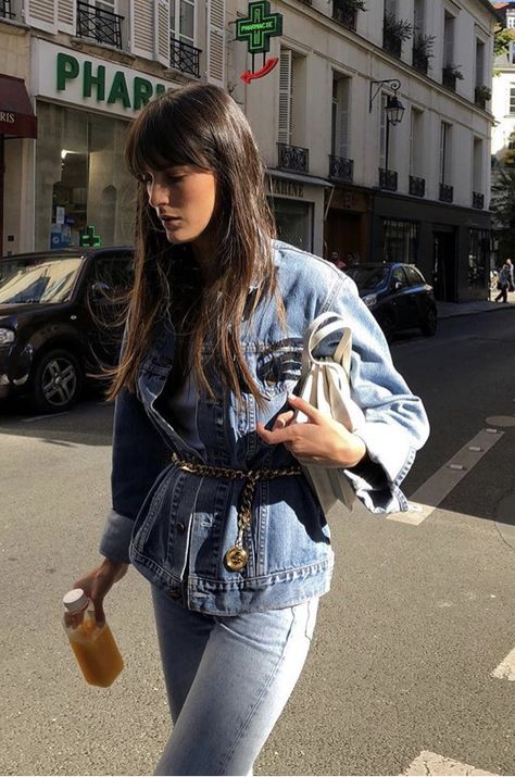 Leia Sfez, Double Denim Looks, Style Parisienne, Solid Color Jumpsuits, French Girl Style, All Jeans, Double Denim, Estilo Chic, Looks Street Style