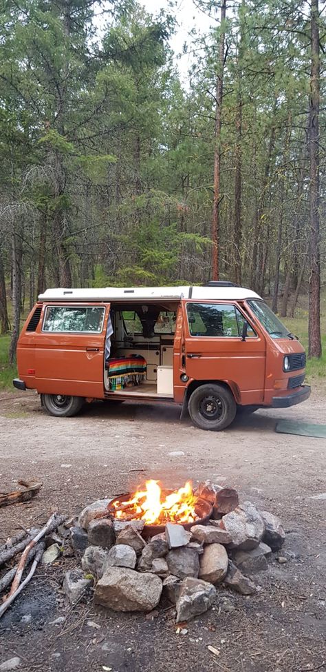 Van Life Aesthetic Exterior, Van Life Exterior, Vanlife Uk, Vans Car, Van Life Ideas, Vw Minibus, Old Van, Vw Vanagon, Camper Van Life