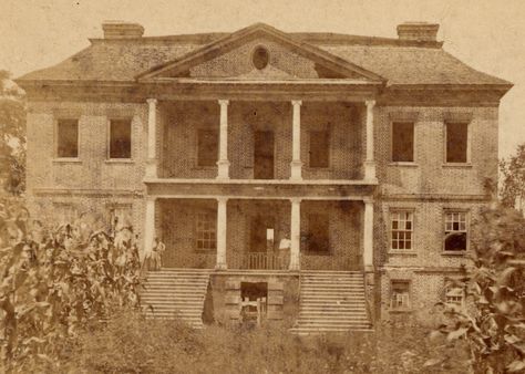 Antebellum Mansions, Drayton Manor, Christmas Bedrooms, Drayton Hall, Abandoned Plantations, Antebellum Architecture, Basement Window, Southern Mansions, Southern Architecture