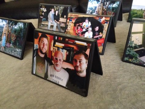 Repurposing old DVD cases into landscaping photo frames. Two sided too so you can rotate occasionally to display alternate images. Hint hint: The in laws are visiting so you rotate the photos to display their side of the family. Dvd Cases Crafts, Dvd Case Repurpose, Vhs Upcycle, Vhs Ideas, Dvd Case Crafts, Dvd Craft, Diy Dvd, Dvd Cases, Cd Crafts