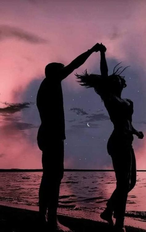 Romantic Couple Images, Couple Silhouette, Silhouette Painting, Romantic Sunset, Art Landscapes, Shadow Photos, Cute Love Wallpapers, Shadow Pictures, Cute Couple Drawings