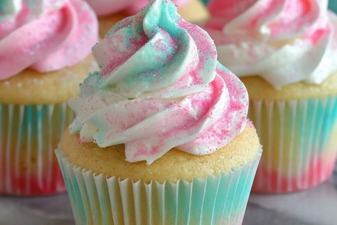 Cotton Candy Cupcakes Recipe Cotton Candy Cupcakes Recipe, Bolo Soft, Cotton Candy Cupcakes, Mary Birthday, Candy Cupcakes, Cupcakes Recipe, Kawaii Food, Yummy Foods, Cupcake Recipes