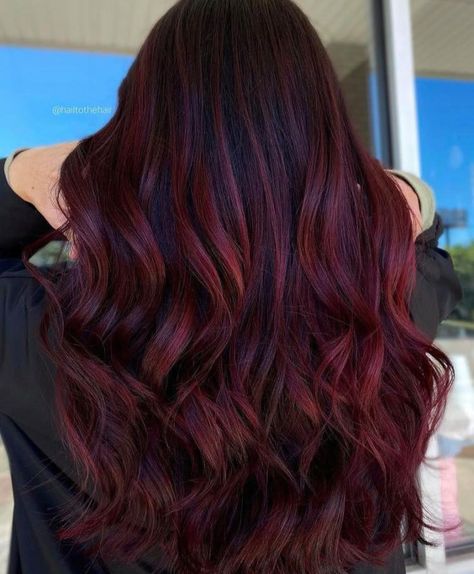 The Most Mesmerizing Dark Hair Colors For Winter | Fashionisers© - Part 4 Hair Color Ideas For Brunettes For Spring Dark Brown, Mulberry Hair, Hair Colors For Winter, Dark Hair Colors, Hazelnut Hair, Burgandy Hair, Red Balayage Hair, Trendy We Fryzurach, Wine Hair