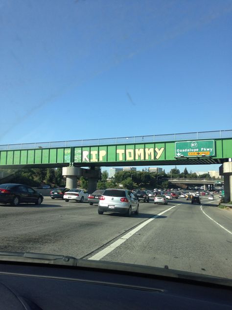 280 south in San Jose, California. San Jose Aesthetic, Baile Fits, East San Jose, San Jose California, American Dream, Bay Area, Southern California, Vintage Signs, Cali