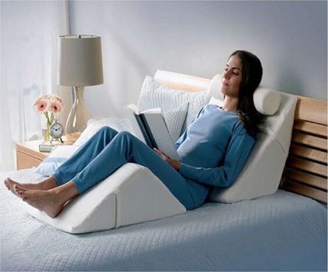 Relaxing Bedding, Bed Wedge Pillow, Bed Wedge, Wedge Pillow, Body Support, Cool Inventions, Cool Beds, Back Pain, Bean Bag Chair