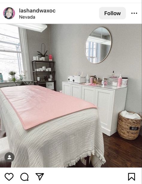 Waxing Room Decor, Tiny Salon Ideas, Manifest 2023, Waxing Business, Wax Business, Wax Room, Beauty Room Ideas, Waxing Room, Wax Studio