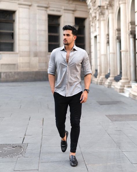 Formal Combination, Men Vest Outfits, Junaid Khan, Business Casual Attire For Men, Type Outfit, Smart Man, Stylish Boy, Mens Smart Casual Outfits, Smart Casual Menswear