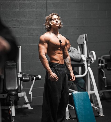 Alex Eubank, Gym Bodies, Shape Aesthetic, Physique Goals, Influencer Photos, How To Look Attractive, Gym Aesthetics, Dream Physique, Fitness Physique