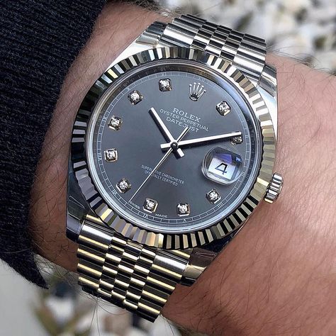 Rolex Tel-Aviv on Instagram: “DATEJUST 41 Ref 126334 , dark rhodium #diamonds…” Rolex Boutique, Rolex Batman, Gmt Master 2, Man Bracelet, Rolex Date, Amazing Watches, Modern Japanese, Dapper Men, Beautiful Watches