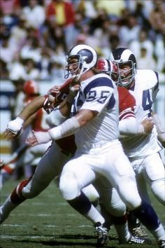 Merlin Olsen, La Rams Football, Nfl Rams, Nfl Football Pictures, Nfl Football Games, Rams Football, Nfl Football Players, Nfl New York Giants, Nfl History