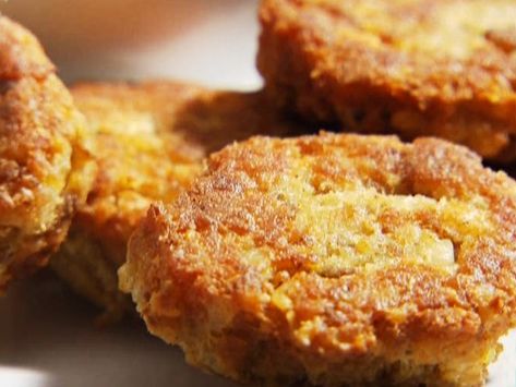 Catfish Cakes Recipe, Catfish Cakes, Grilled Halibut Recipes, Cajun Catfish, Sandra Lee Recipes, Catfish Recipes, Halibut Recipes, Cajun Creole Recipes, Sandra Lee