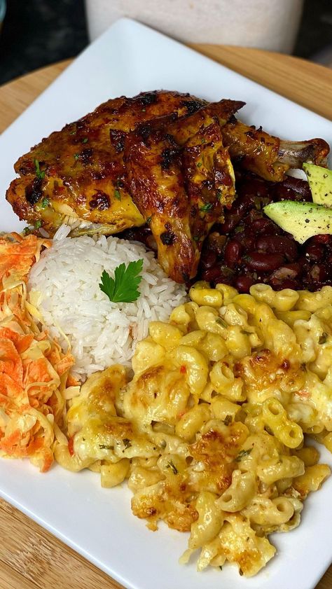 terriannskitchen on Instagram: Sunday Dinner in a Caribbean household is basically Pre-Christmas 😂 True or True 😅…. Your last emoji is your reaction😀#terriannskitchen Carribean Food, Cooking Recipes For Dinner, Jamaican Dishes, Sunday Dinner Recipes, Soul Food Dinner, Gourmet Dinner, Food Babe, Jamaican Recipes, Sunday Dinner