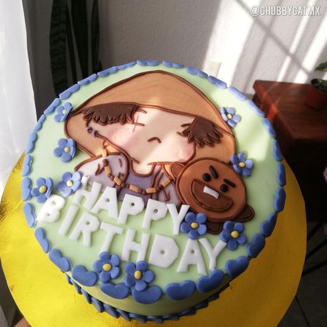 Suga shooky bts bt21 cake pastel Suga Cake Birthday, Kpop Desserts, K Pop Cake Design, Yoongi Birthday Cake, Suga Birthday Cake, K Pop Birthday Cake, Koya Cake, Kpop Bday Cake, K Pop Cake