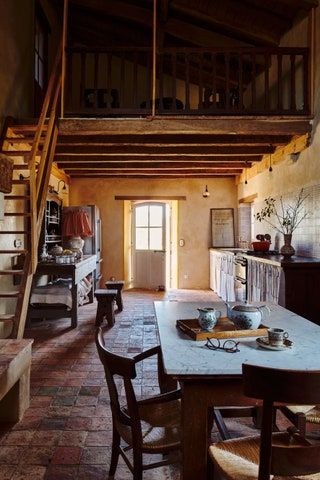 Stylish Kitchen Ideas, French Houses, Stone Farmhouse, French Country Kitchens, French Country Kitchen, Country Homes, Countryside House, Hill House, Rustic Living