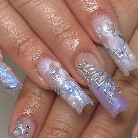 sisi 🍓🍰━☆⌒*. OC nail artist on Instagram: "fairy nails 💖🧚‍♀️ -" Lavender Fairy Nails, Purple Ethereal Nails, Dark Lavender Nails, Fairy Themed Nails, Magic Nails Design, Lavender Nails Design, Blue Fairy Nails, Purple Fairy Nails, Fairy Acrylic Nails