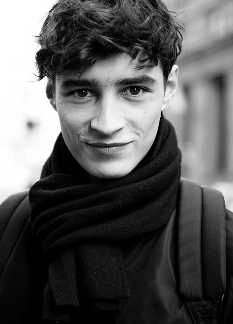 Adrien Sahores Adrien Sahores, Male Witch, French Models, Mens Fashion Inspiration, Tumblr Fashion, Beauty Eyes, Black And White Portraits, Male Face, Male Models