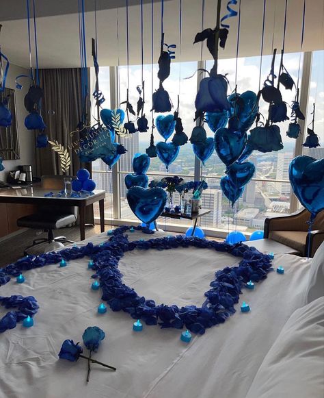 Blue Rose Petals Romantic Room, Blue Romantic Hotel Room Ideas For Him, Hotel Decor For Boyfriend Birthday, Welcome Home Present For Boyfriend, Birthday Room Set Up For Boyfriend, Blue Hotel Room Decorations For Birthday, Blue Gifts For Boyfriend, Decorated Room For Boyfriend, Blue Hotel Decorations For Boyfriend