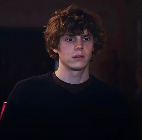 Evan Peters, Hair, Black