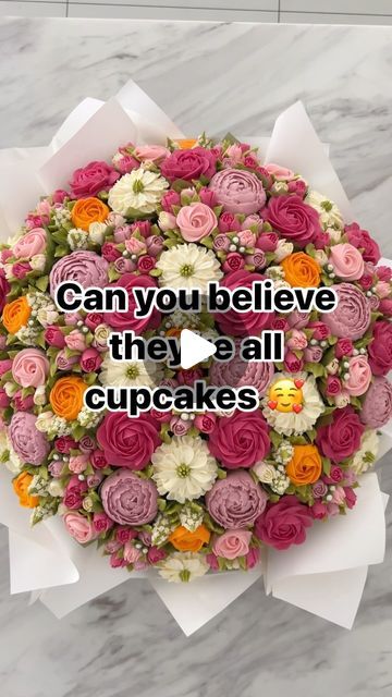 23K views · 2.5K likes | Creator of the worlds first standing cupcake bouquet on Instagram: "Which flower is your favourite 😍?" Flower Bouquet Cupcakes, Cupcakes Bouquet, Bouquet Cupcakes, Cupcake Flower Bouquets, Cupcake Flower, Cupcake Bouquets, Decorating Frosting, Cake Decorating Frosting, Cupcake Bouquet