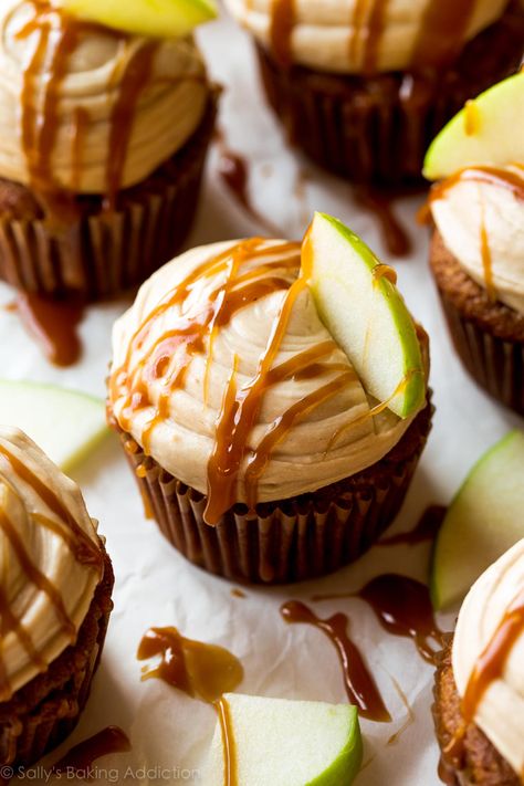 Apple Spice Cupcakes, Pumpkin Cookies Healthy, Healthy Pumpkin Bread, Salted Caramel Frosting, Salted Caramels, Ideas Cupcakes, Apple Cupcakes, Savory Pumpkin Recipes, Cookies Healthy