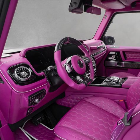 Mercedes Benz Pink Interior, Imvu Car, Mansory Cars, G Wagon Interior, Wagon Interior, Mercedes G63 Amg, Mercedes Benz Interior, Mercedes G63, Mercedes G Wagon