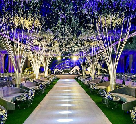 1,478 Likes, 7 Comments - Lebanese Weddings (@lebaneseweddings) on Instagram: “#HappeningNow in Kuwait  Sneak peek inside tonight's outstanding wedding ! What a spectacular…” Lebanese Wedding, Marriage Decoration, Wedding Backdrop Design, Wedding Entrance, Wedding Set Up, Wedding Stage Decorations, Wedding Hall, Aisle Decor, Stage Decorations