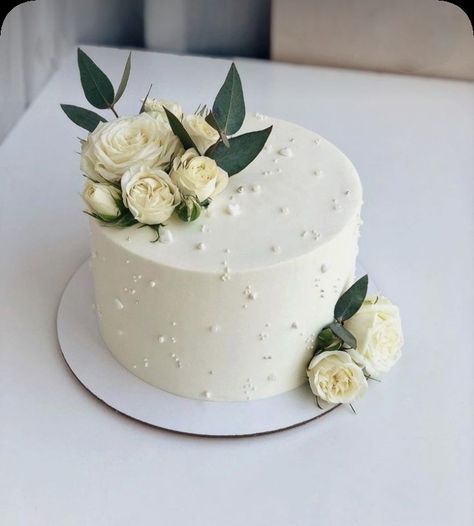 One Tier Cake, Elegant Cake Design, Cake With Flowers, Mini Wedding Cakes, Wedding Anniversary Cakes, Fondant Wedding Cakes, Small Wedding Cakes, Classic Wedding Cake, Simple Cake Designs