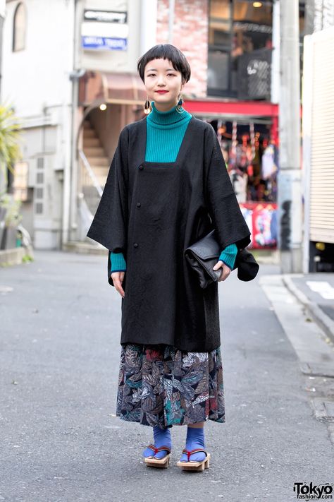 Modern Kimono Fashion, Geta Sandals, Harajuku Casual, Japan Fashion Street, Modern Kimono, Tokyo Street Fashion, 일본 패션, Tokyo Street Style, Tokyo Street