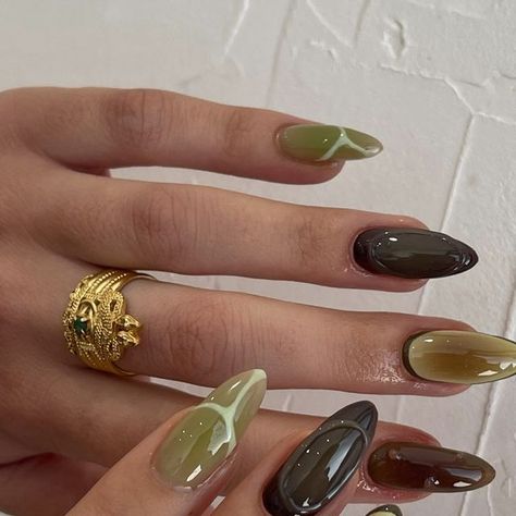 Britt | Sydney nail artist 🖤 | All of my favourite colours and tones in one set 🤎🥑🌱  Using @izemiaustralia resin clear builder over natural nails | Instagram Nails Earthy Tones, Earth Tone Nail Ideas, Amber Green Nails, Earthy Tone Nail Designs, Nails All Different Colors, New Zealand Nails, Earth Toned Nail Designs, Cool Toned Nails, Elegant Nail Ideas