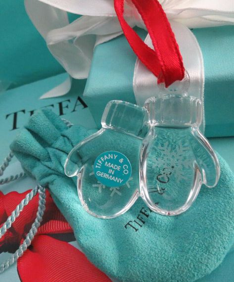 Tiffany Christmas Decorations, Tiffany Ornaments, Tiffany Christmas, Blue Eyes Aesthetic, Eyes Aesthetic, Box Pouch, Crystal Snowflakes, Ornament Box, Crystal Tree