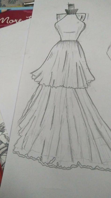 Easy Fashion Design Sketches, Formal Dresses Illustration Sketches, Dress Designs Drawing Simple, Dress Sketches Easy, Outfit Sketches Pencil, How To Draw A Dress, Fall Maxi Skirt Outfits, Fall Maxi Skirt, Plaid Maxi Skirt