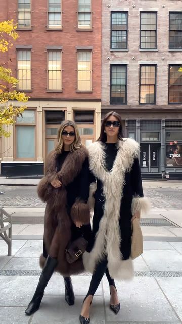 Yhasmina Tiphaine Ferrara on Instagram: "Shearling coat or nothing. Coats from @susannachownyc #shearlingcoat #nycstyle #fallfits #shearlingjacket" Chic Winter Outfits, Winter Event, Easy Winter Outfit, December 4, Fall Fits, Fur Coats, Shearling Coat, Nyc Fashion, Ski Trip