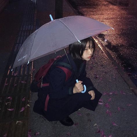 Umbrella, Instagram