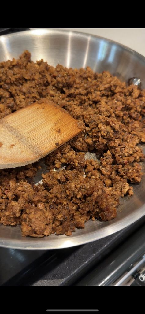 Walnut Mushroom Meat Recipes, Vegan Mushroom Walnut Burger, Vegan Hamburger Meat Recipes, Vegan Lasagna Walnut Meat, Mushroom And Walnut Meat, Vegan Walnut Meat Recipes, Vegan Mushroom Meat, Raw Vegan Meat, Walnut Mushroom Meat