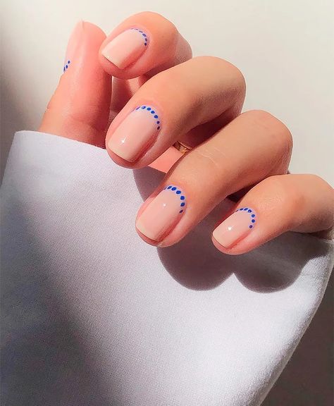 Minimal Short Nail Design, Makeup Dots, Minimal Nail Art, Easy Nail Designs Summer, Minimal Nails Art, Natural Nail Designs, Milky Nails, Subtle Nails, Simple Gel Nails