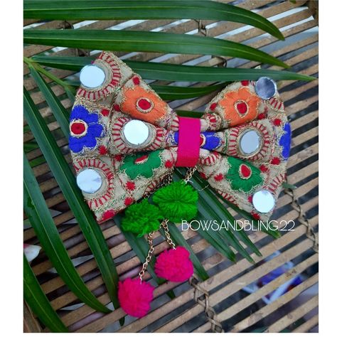 Navratri Hair Accessories, Navratri Diy, Navratri Jewellery, Navratri Collection, Traditional Bow, Barbie Dress Fashion, Easy Diy Jewelry, Beaded Jewelry Tutorials, Baby Nest