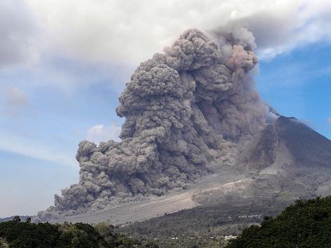 Pyroclastic Flow Volcanoes, Vulcanian Eruption, Lava Dome, Pyroclastic Flow, Subduction Zone, Capulin Volcano National Monument, Taal Volcano Eruption, Volcanic Ash, Glow Cloud